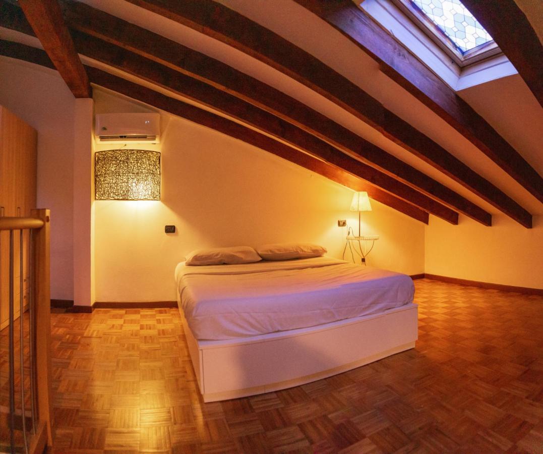 レッコLa Casa Di Aleアパートメント エクステリア 写真
